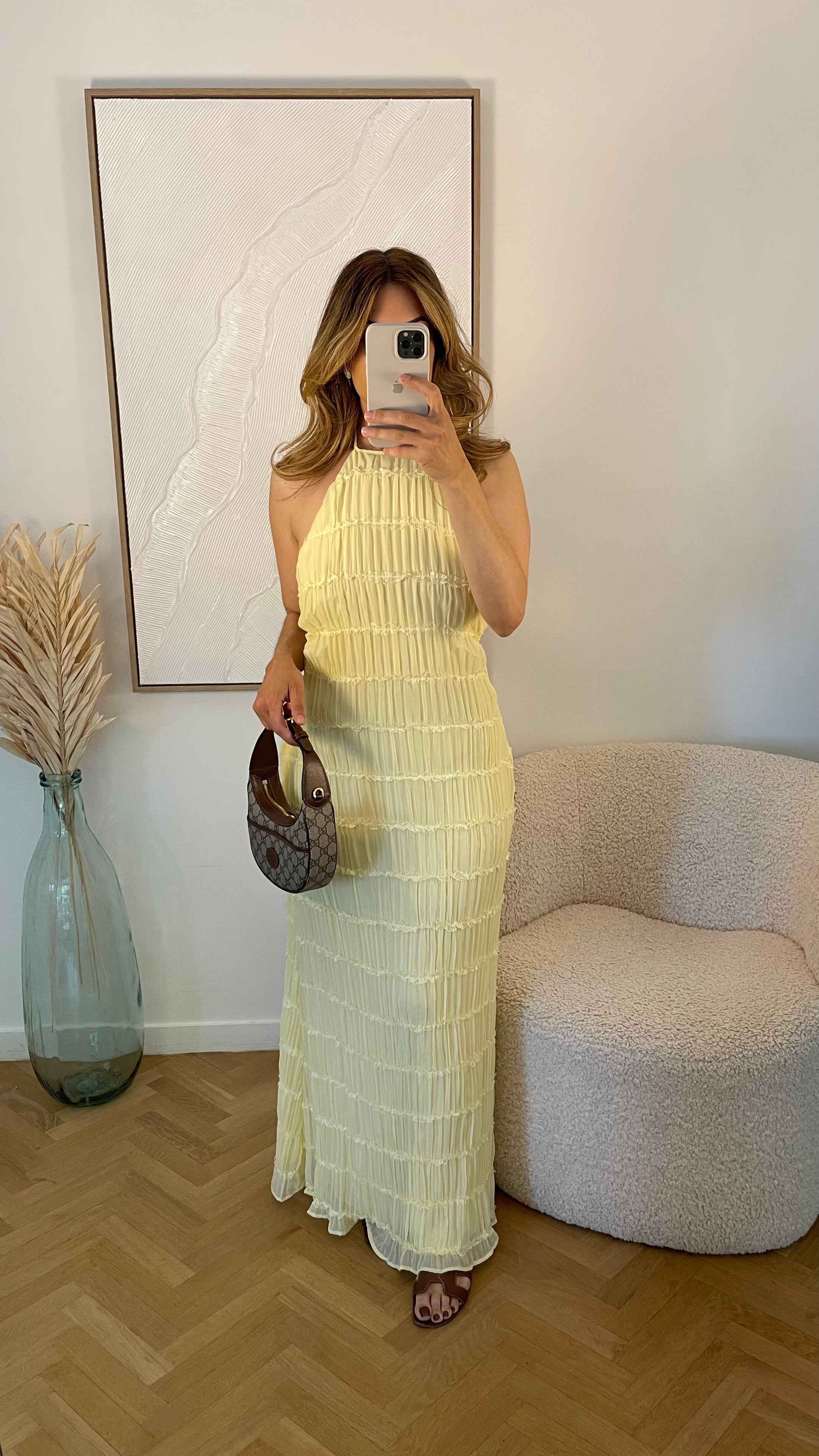 Robe longue dos nu à volants col montant jaune