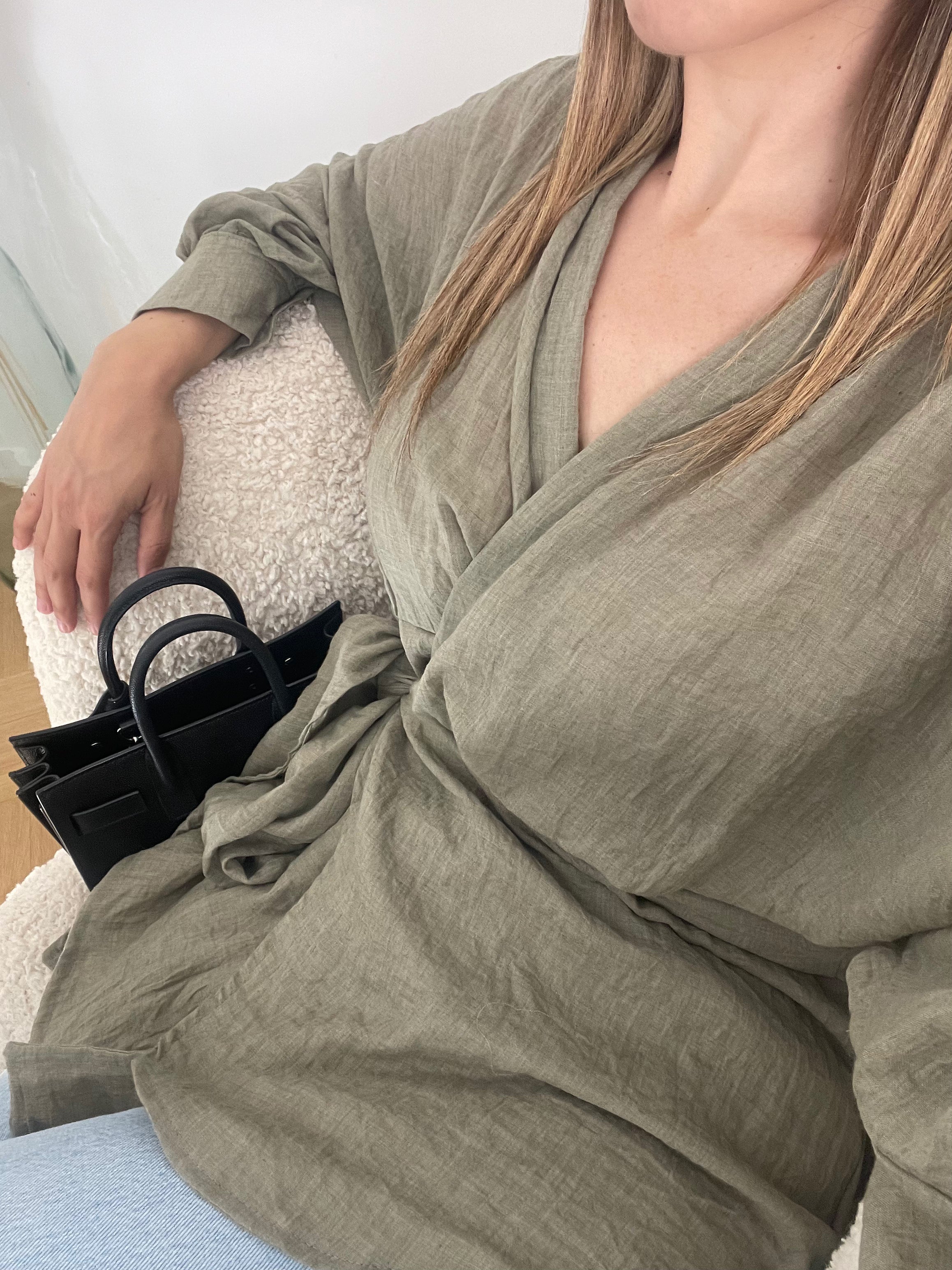 Chemise à nouer sur le côté