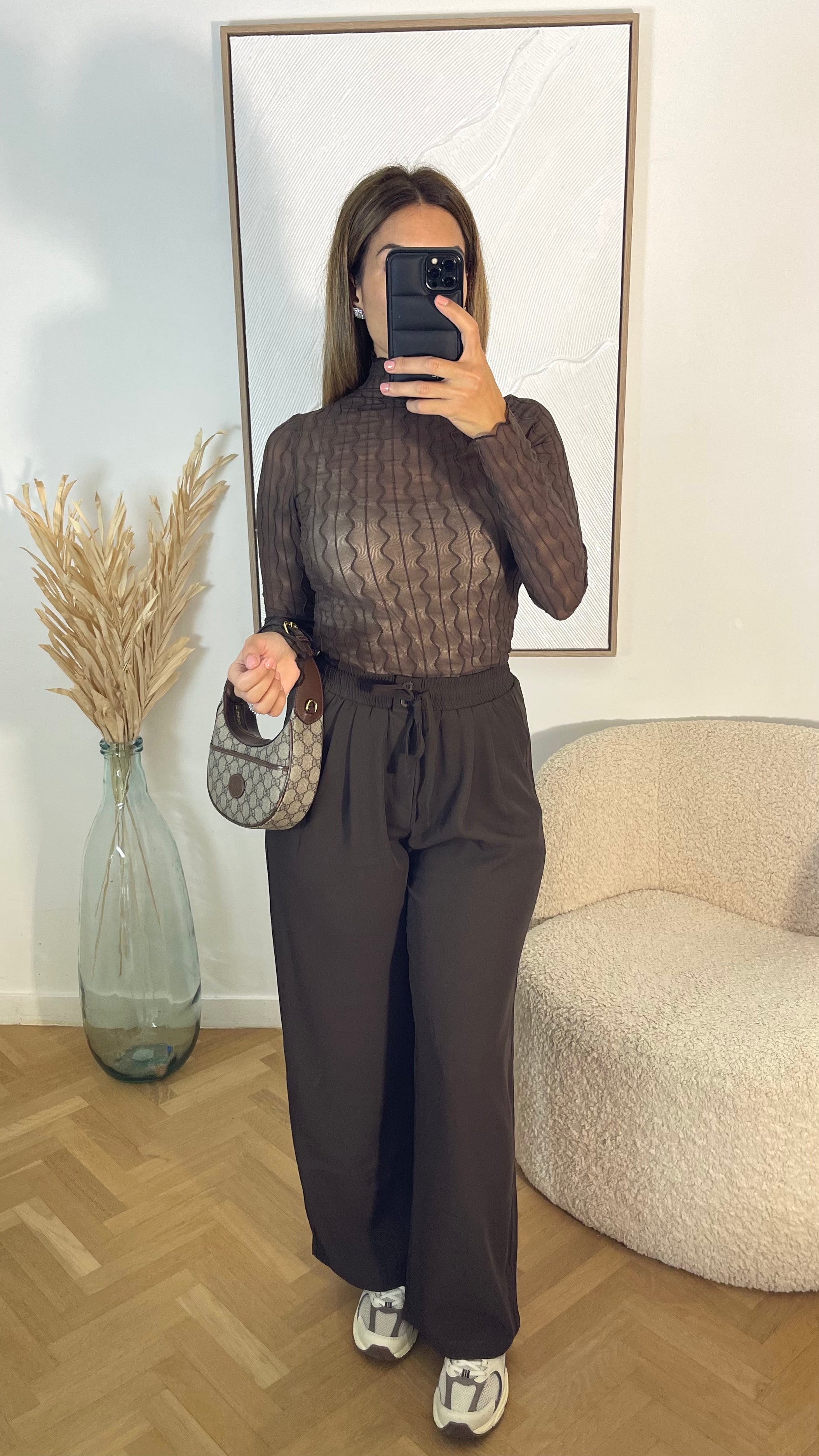TOP EN DENTELLE MARRON
