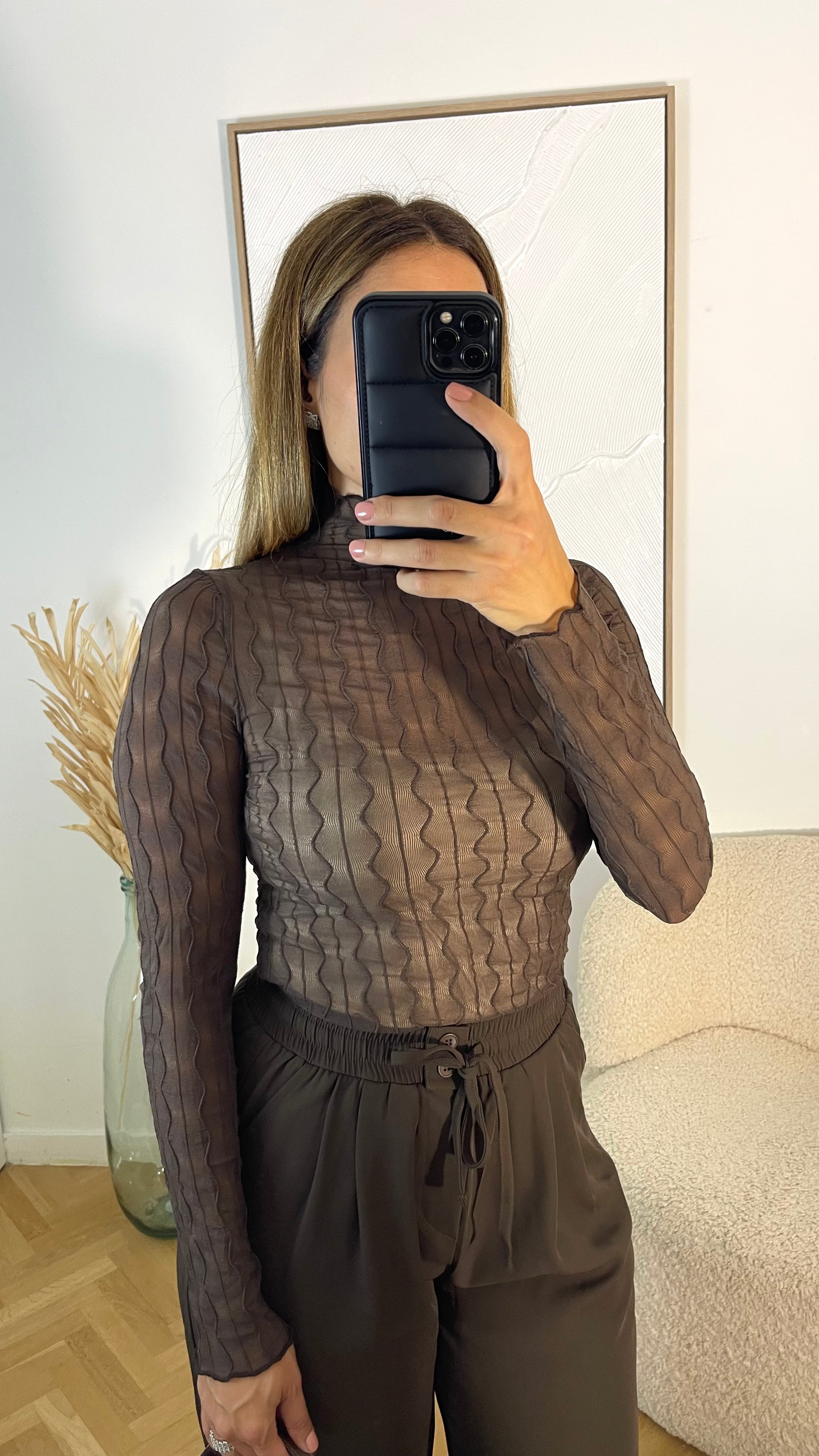 TOP EN DENTELLE MARRON
