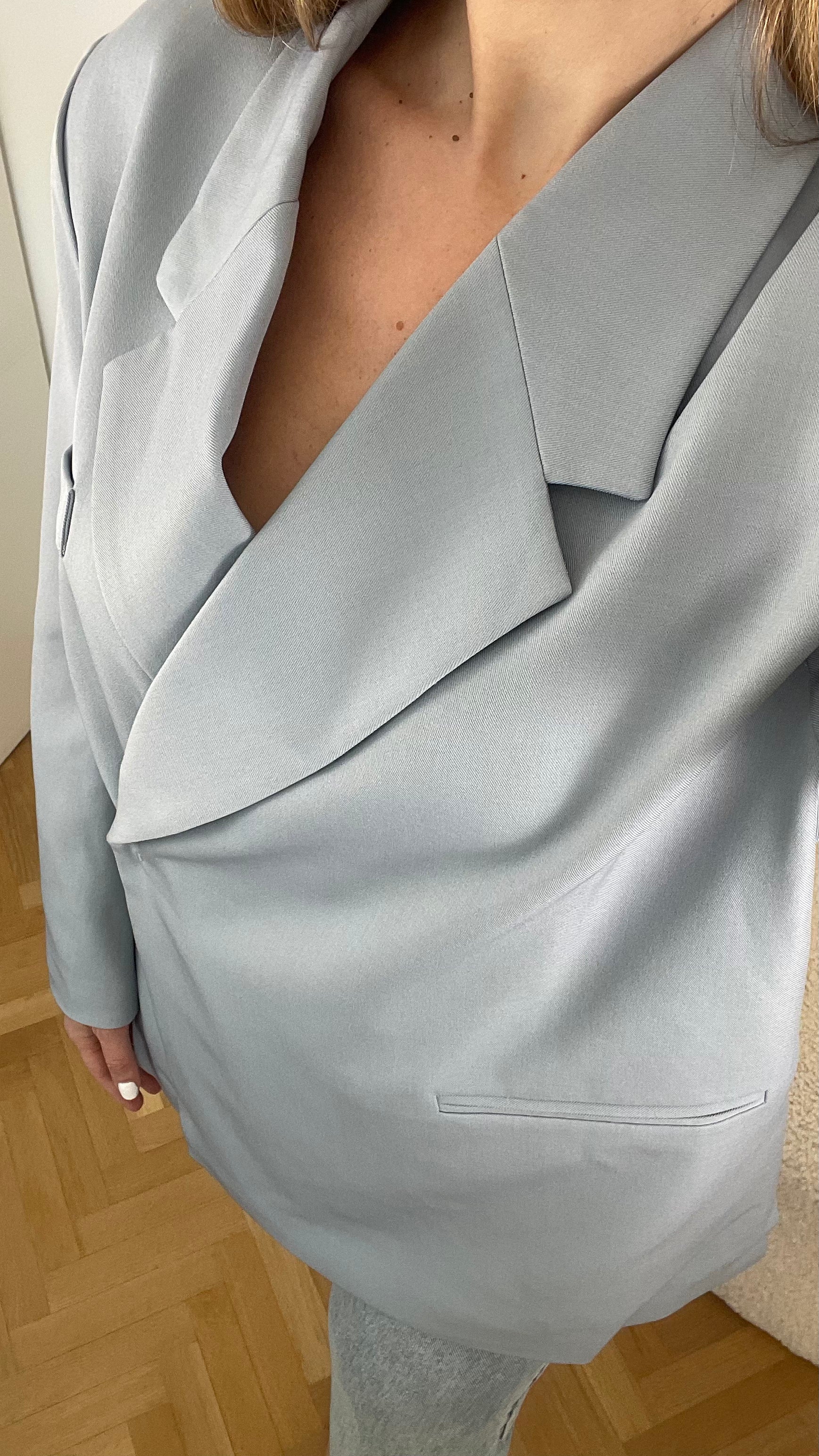 OVERSIZED BLAZER